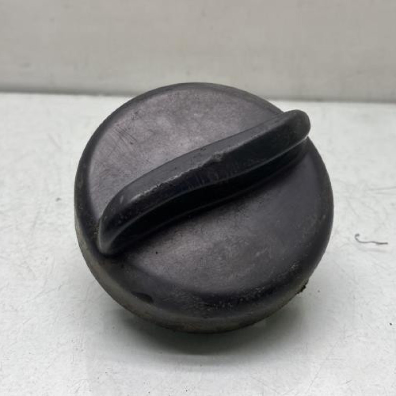 Bouchon de carburant PEUGEOT 607 Photo n°1