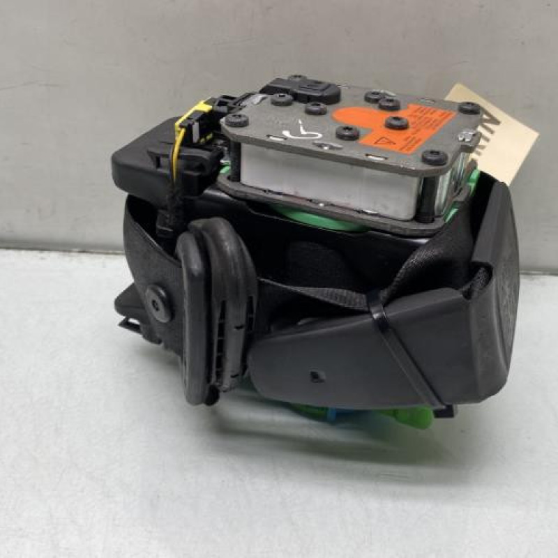 Pretensionneur de ceinture avant gauche AUDI A4 3 Photo n°4