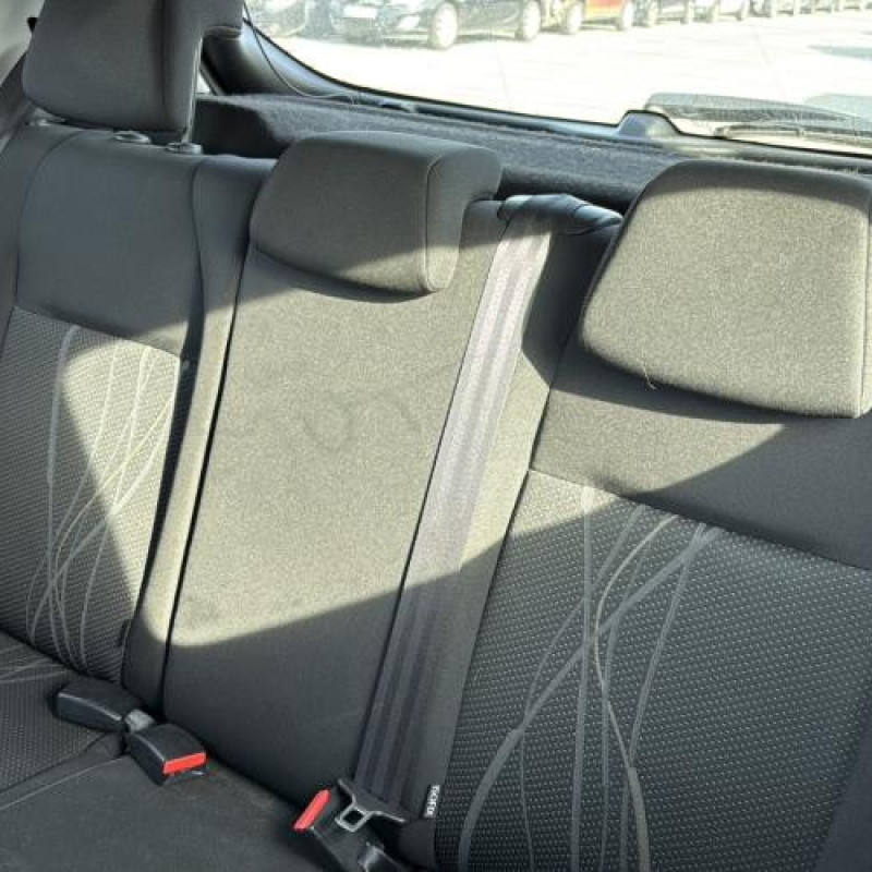 Becquet PEUGEOT 208 1 Photo n°15