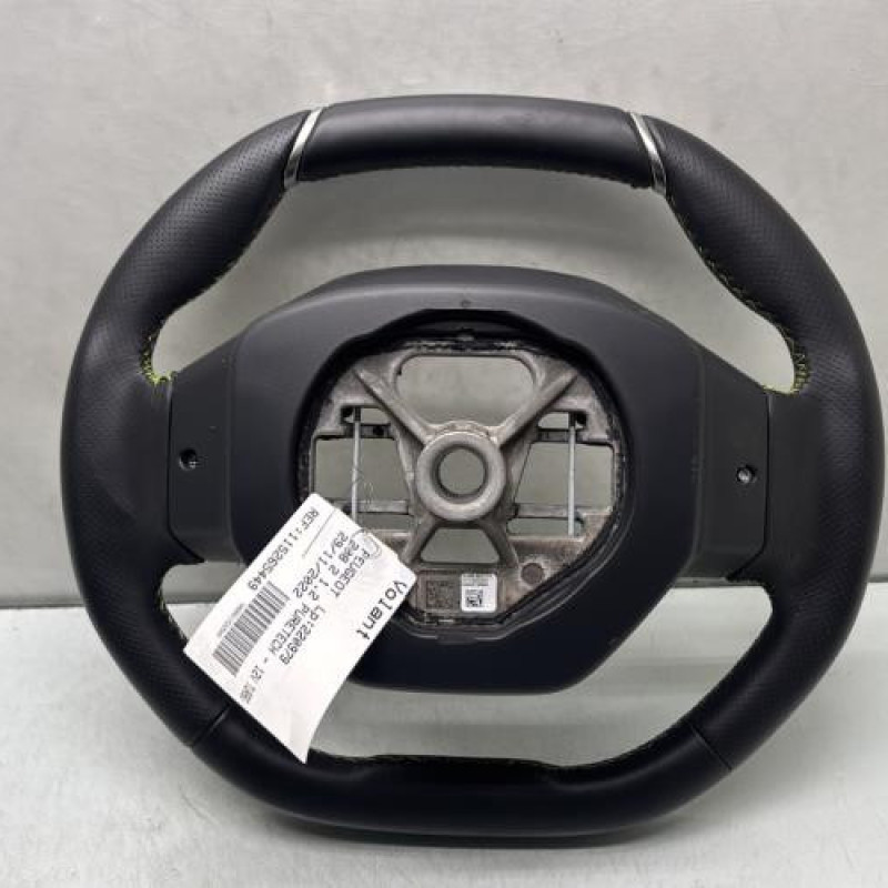 Volant PEUGEOT 208 2 Photo n°4