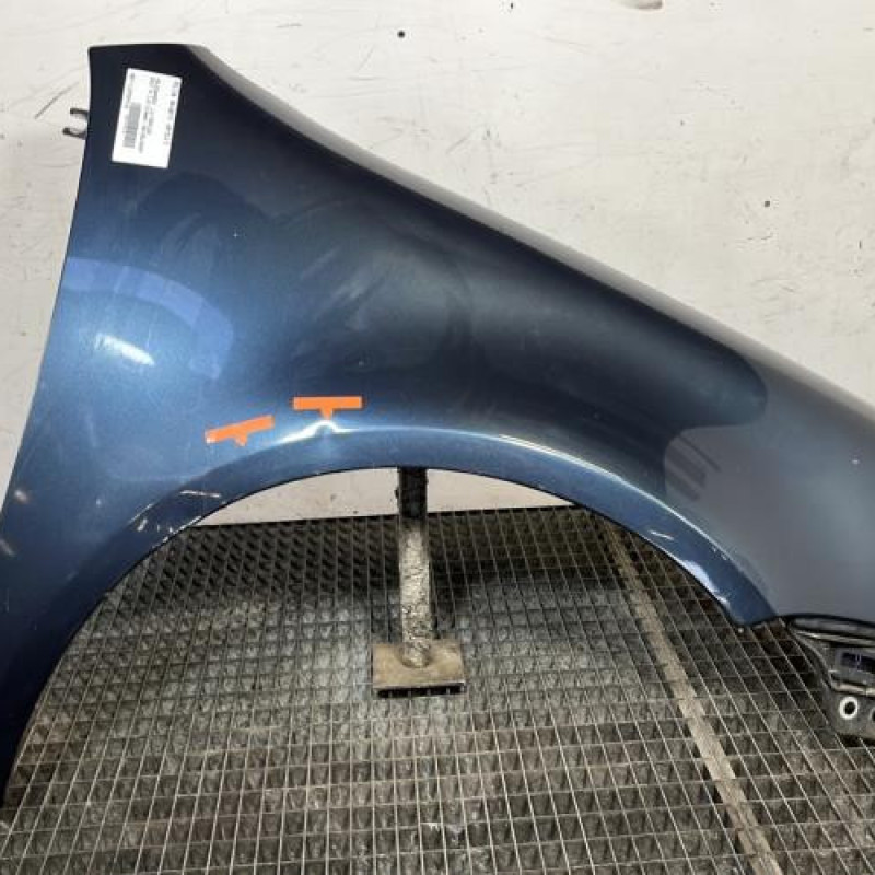 Aile avant droit VOLKSWAGEN GOLF 5 Photo n°1