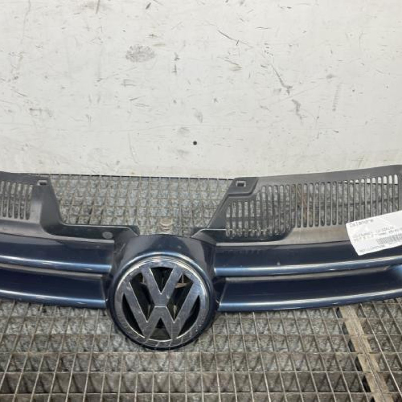 Calandre VOLKSWAGEN GOLF 5 Photo n°1