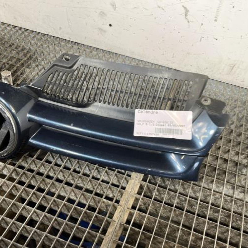 Calandre VOLKSWAGEN GOLF 5 Photo n°3