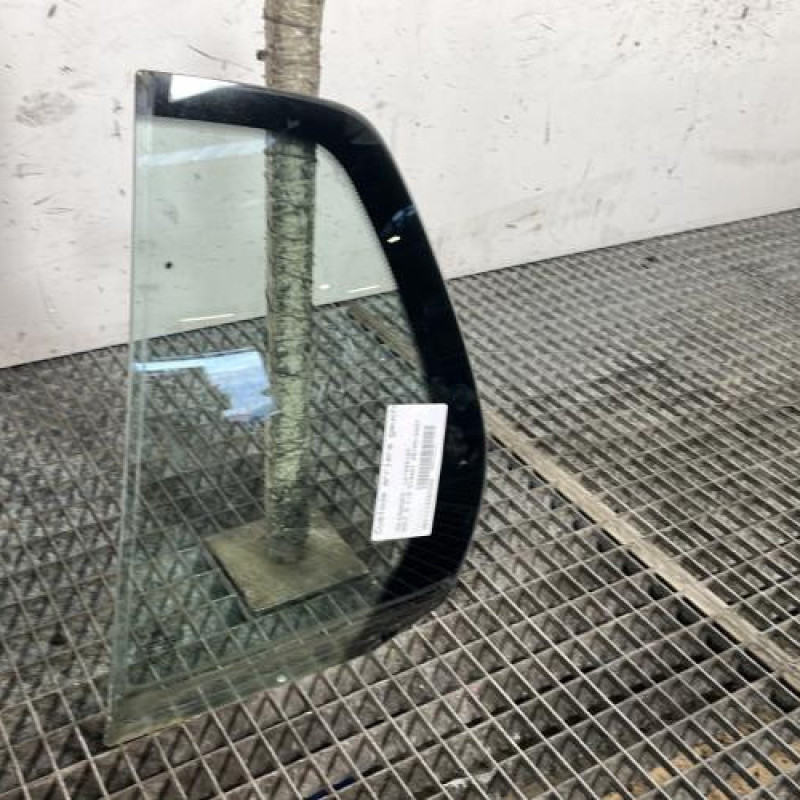 Custode arriere gauche (porte) VOLKSWAGEN GOLF 5 Photo n°3