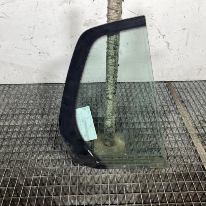 Custode arriere gauche (porte) VOLKSWAGEN GOLF 5 Photo n°4