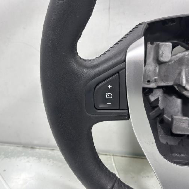 Volant RENAULT LAGUNA 3 Photo n°2