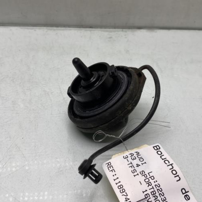 Bouchon de carburant AUDI A3 4 Photo n°3
