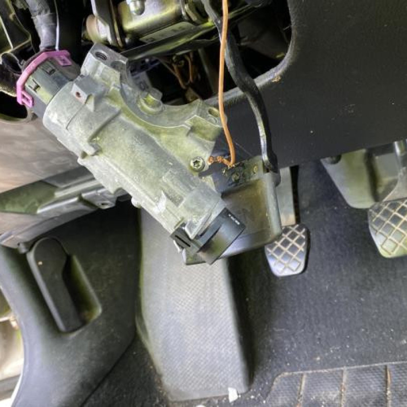 Levier de vitesses VOLKSWAGEN GOLF 4 Photo n°17