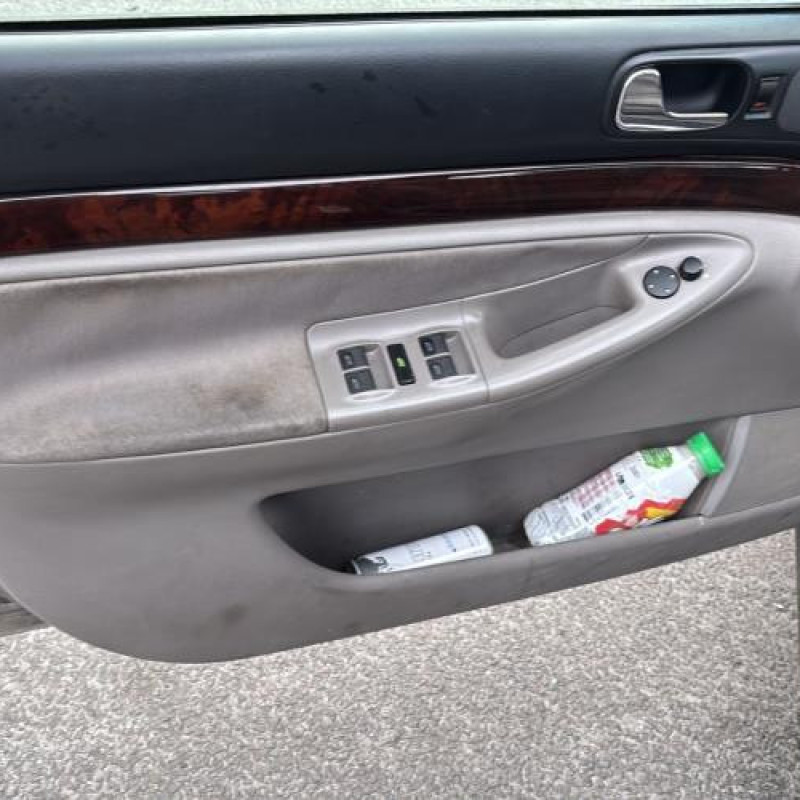 Etrier arriere droit (freinage) AUDI A4 1 Photo n°9