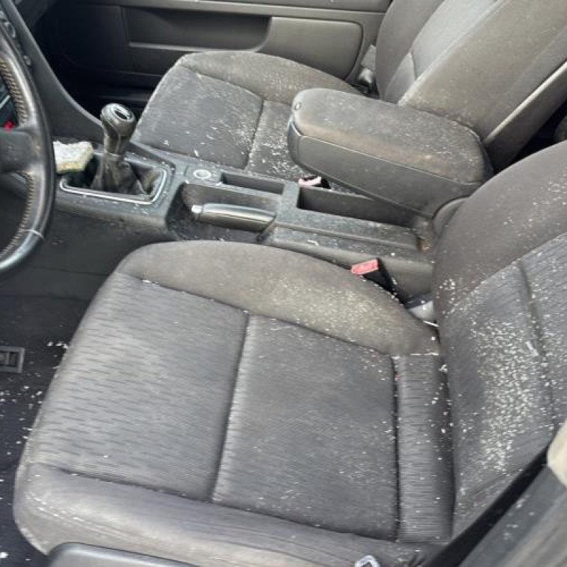 Etrier arriere droit (freinage) AUDI A4 2 Photo n°10