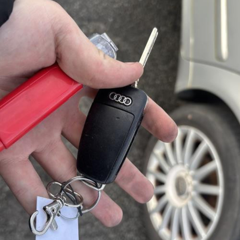 Etrier arriere droit (freinage) AUDI A4 2 Photo n°20