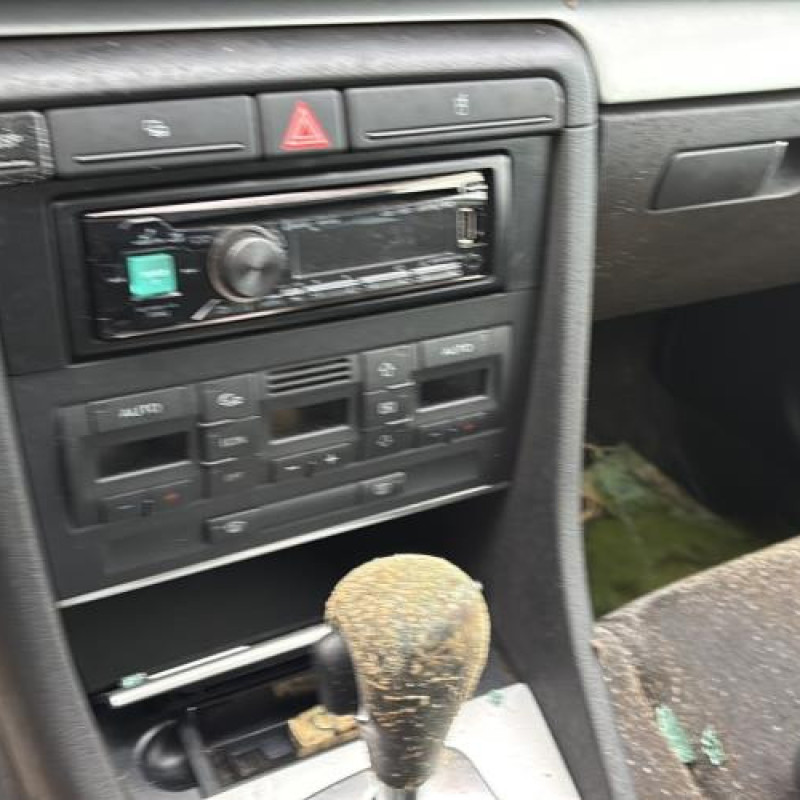 Etrier arriere gauche (freinage) AUDI A4 2 Photo n°17