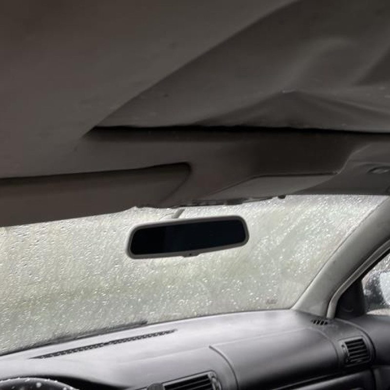 Etrier arriere droit (freinage) VOLKSWAGEN PASSAT 4 Photo n°13