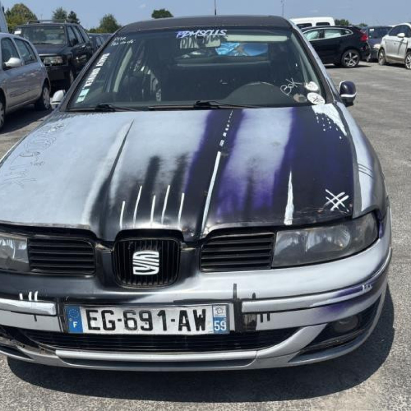 Amortisseur avant gauche SEAT LEON 1 Photo n°8