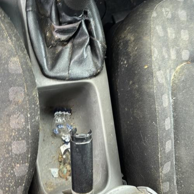 Leve vitre electrique avant gauche VOLKSWAGEN NEW BEETLE 1 Photo n°13