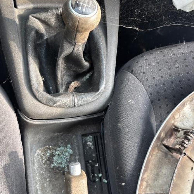 Feu arriere principal droit (feux) VOLKSWAGEN PASSAT 4 Photo n°13