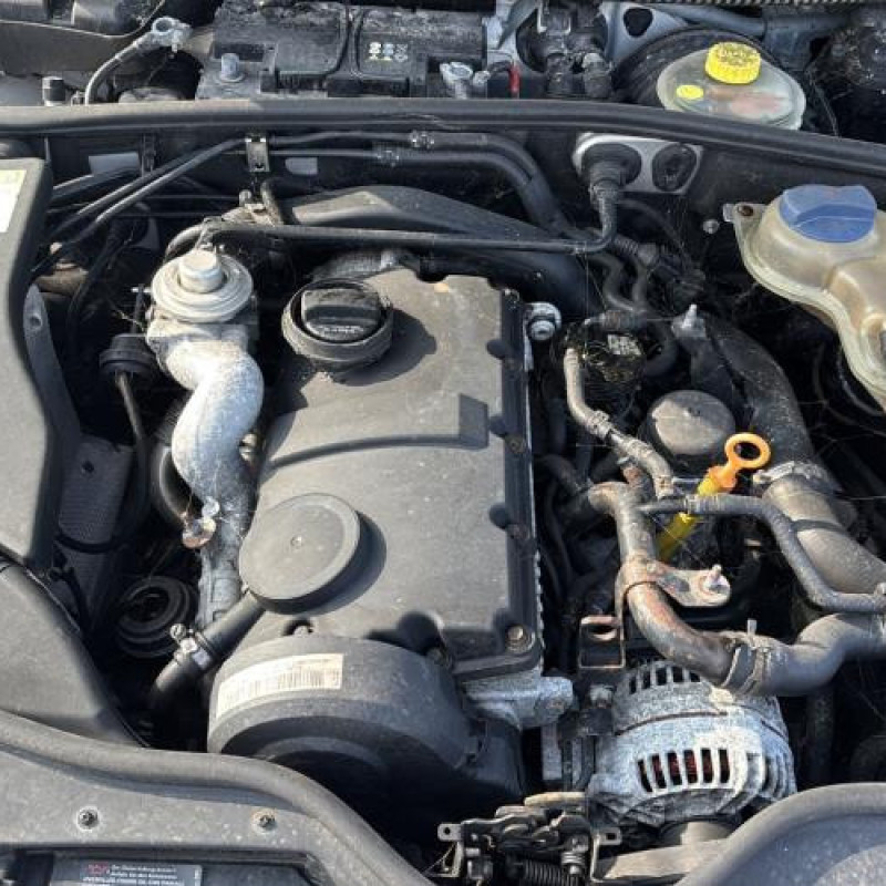 Feu arriere principal droit (feux) VOLKSWAGEN PASSAT 4 Photo n°17