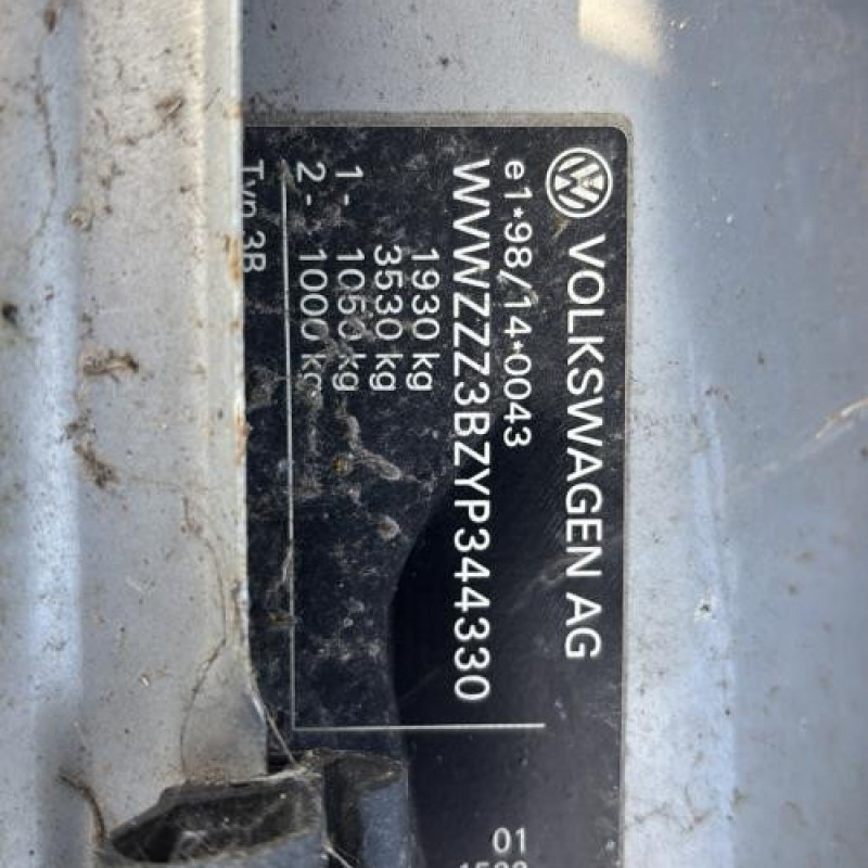 Feu arriere principal droit (feux) VOLKSWAGEN PASSAT 4 Photo n°19