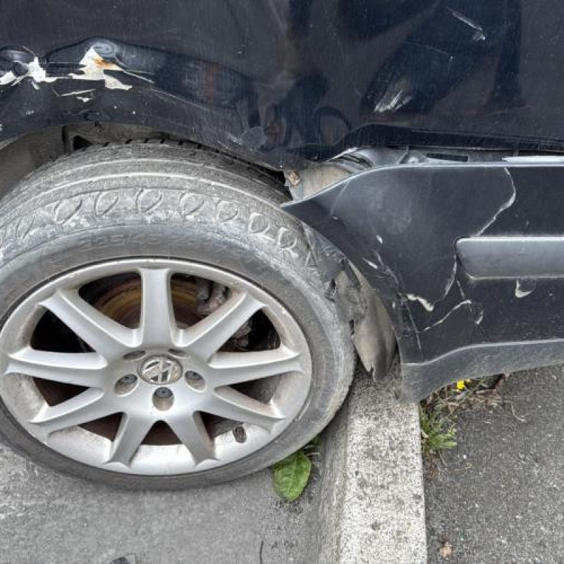 Leve vitre electrique arriere droit VOLKSWAGEN PASSAT 4 Photo n°5