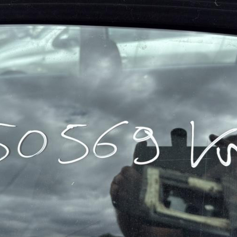 Leve vitre electrique arriere droit VOLKSWAGEN PASSAT 4 Photo n°6