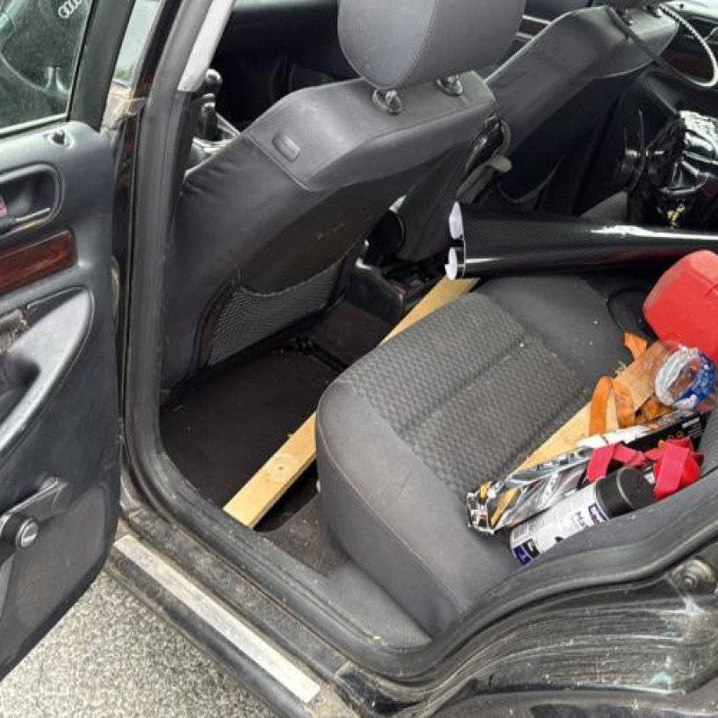 Etrier arriere droit (freinage) AUDI A4 1 Photo n°12