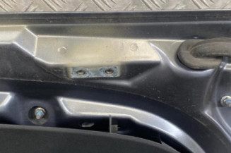 Malle/Hayon arriere VOLKSWAGEN POLO 4