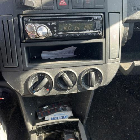 Custode arriere droit VOLKSWAGEN POLO 4