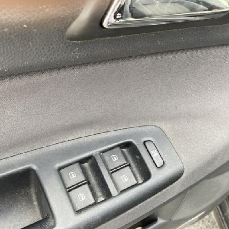 Custode arriere droit VOLKSWAGEN POLO 4 Photo n°12