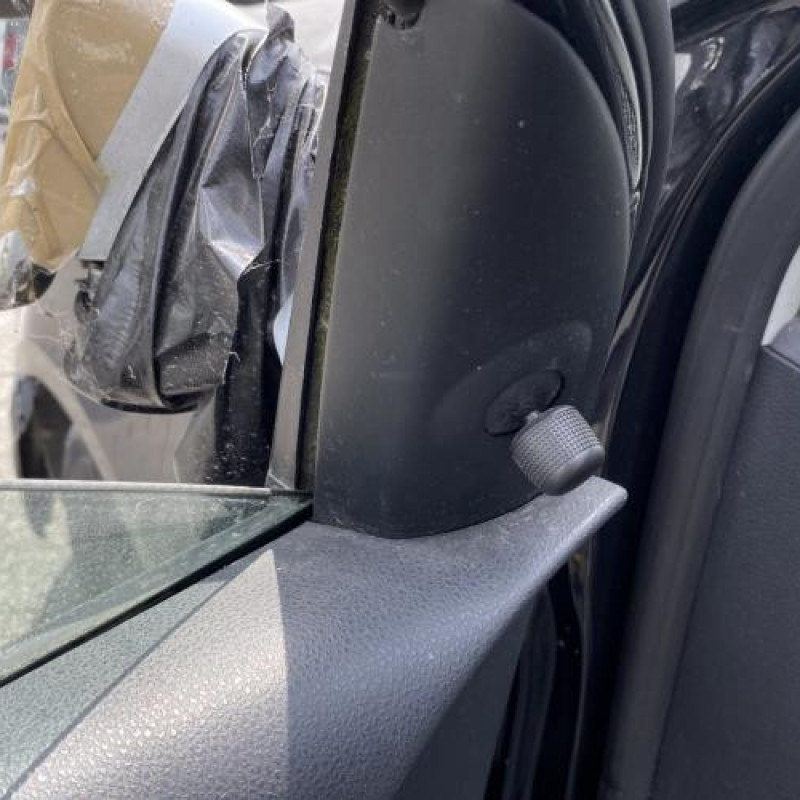 Custode arriere droit VOLKSWAGEN POLO 4 Photo n°14