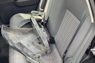 Custode arriere droit VOLKSWAGEN POLO 4