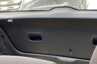 Custode arriere droit VOLKSWAGEN POLO 4