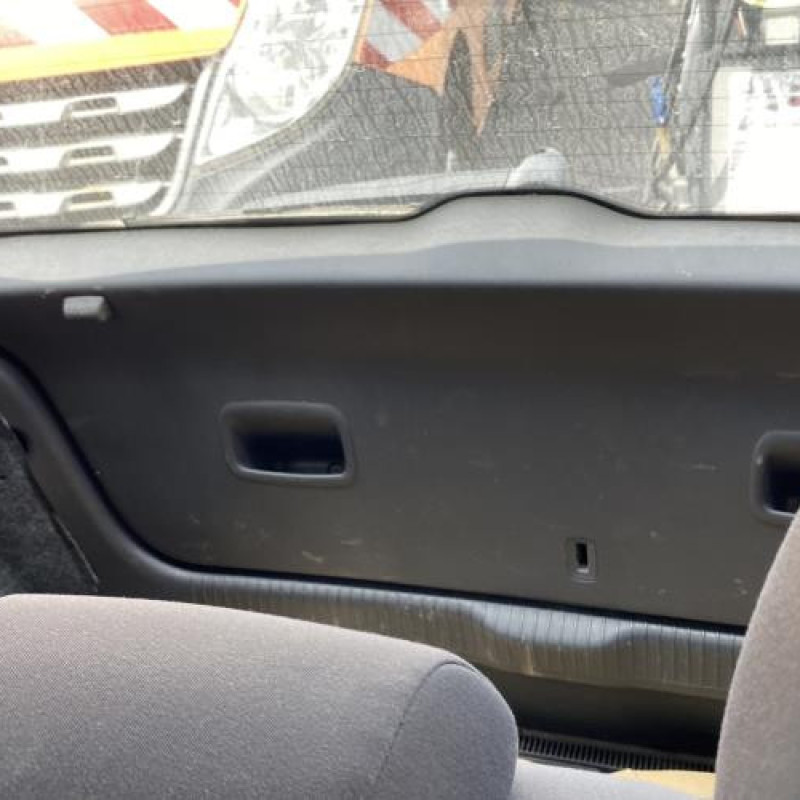 Custode arriere droit VOLKSWAGEN POLO 4 Photo n°17