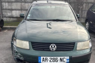 Reservoir essence VOLKSWAGEN PASSAT 4