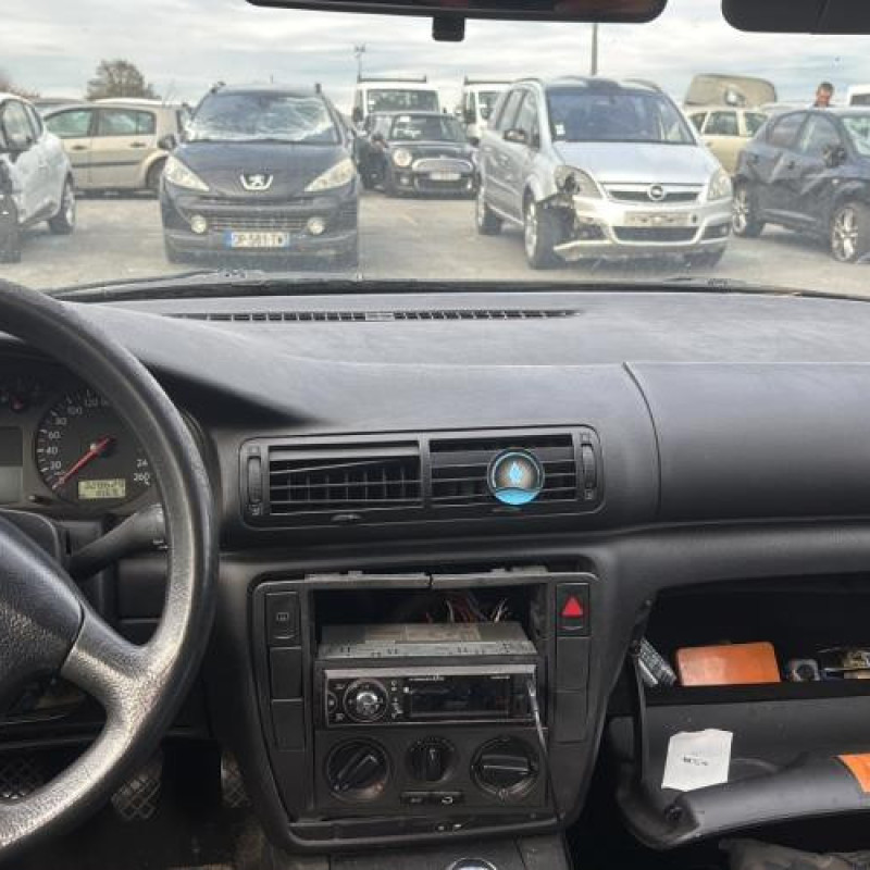 Reservoir essence VOLKSWAGEN PASSAT 4 Photo n°12