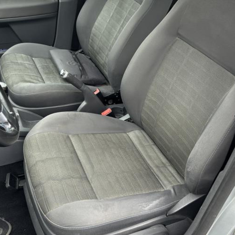 Custode arriere droit VOLKSWAGEN POLO 4 Photo n°12