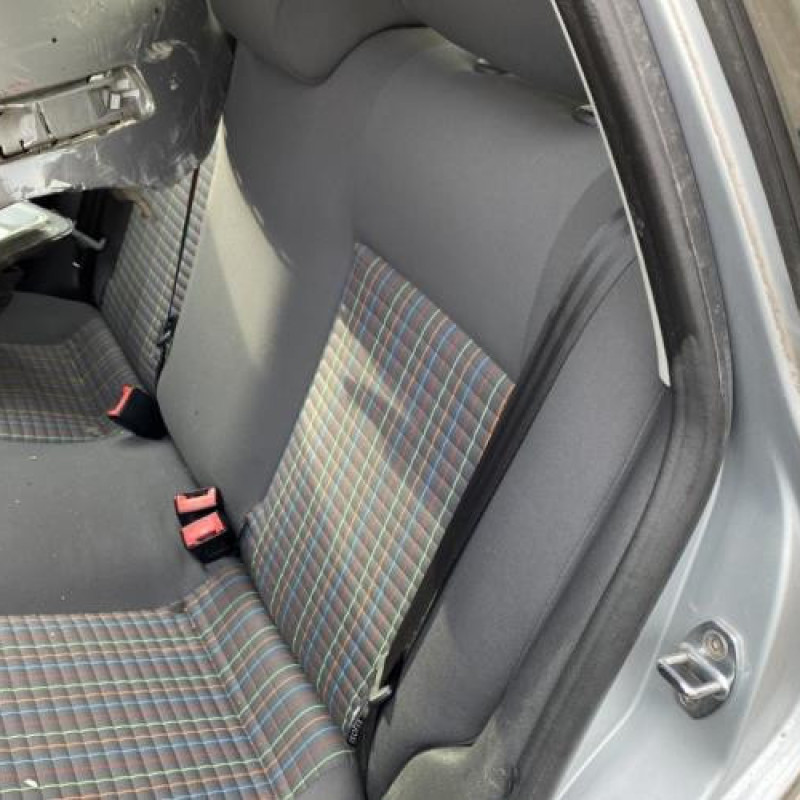 Custode arriere droit VOLKSWAGEN POLO 4 Photo n°14