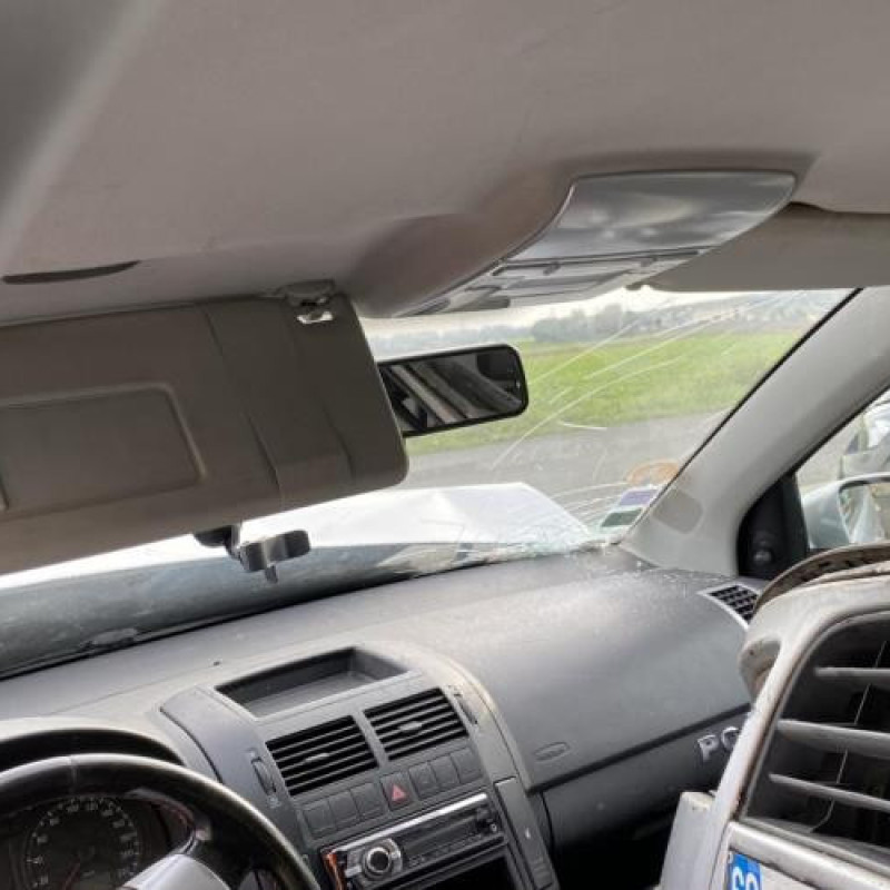 Custode arriere droit VOLKSWAGEN POLO 4 Photo n°18