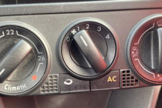 Custode arriere gauche VOLKSWAGEN POLO 4