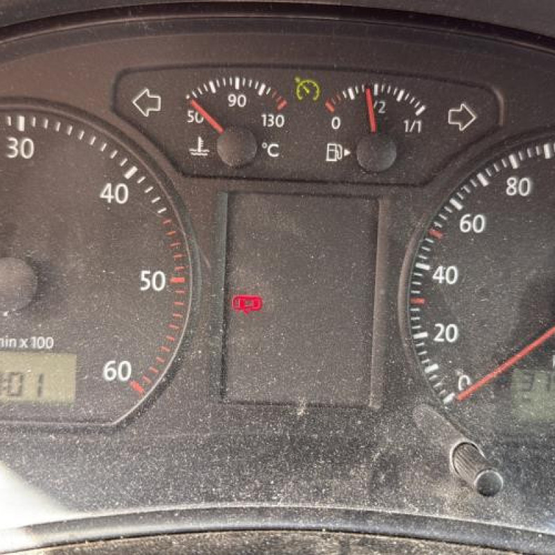 Custode arriere gauche VOLKSWAGEN POLO 4 Photo n°15