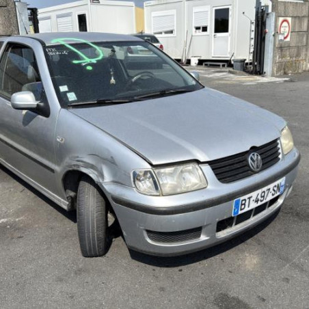 Custode arriere gauche VOLKSWAGEN POLO 3