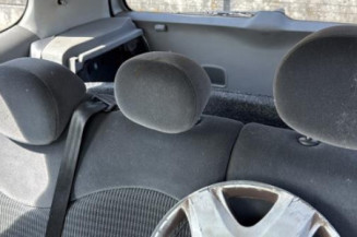 Custode arriere gauche VOLKSWAGEN POLO 3