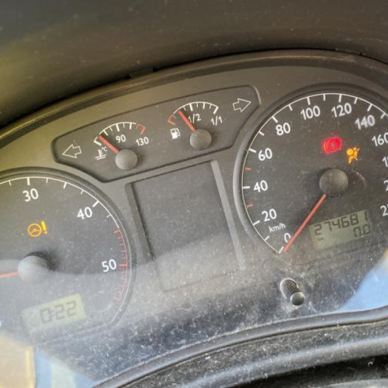 Vitre avant droit VOLKSWAGEN POLO 4 Photo n°18