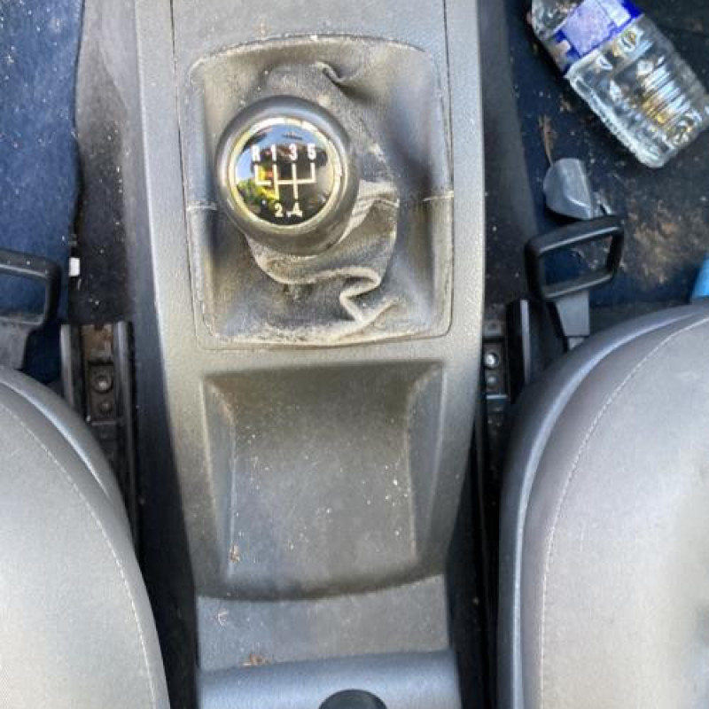 Leve vitre electrique avant droit VOLKSWAGEN POLO 4 Photo n°17