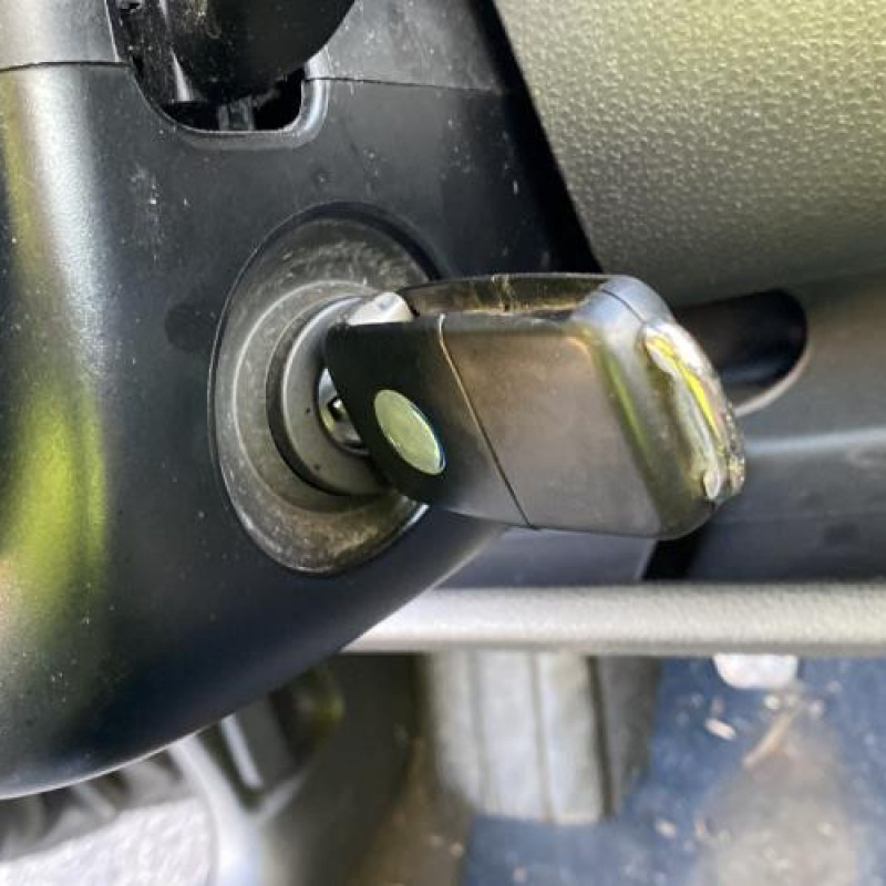 Leve vitre electrique avant droit VOLKSWAGEN POLO 4 Photo n°20