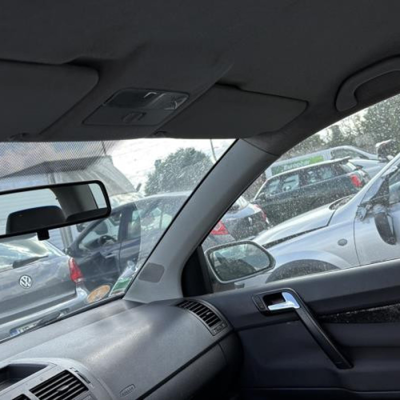 Leve vitre electrique avant droit VOLKSWAGEN POLO 4 Photo n°16