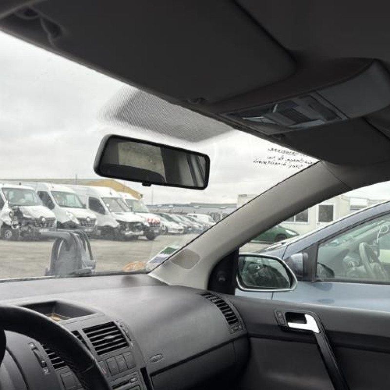 Feu arriere stop central VOLKSWAGEN POLO 4 Photo n°18