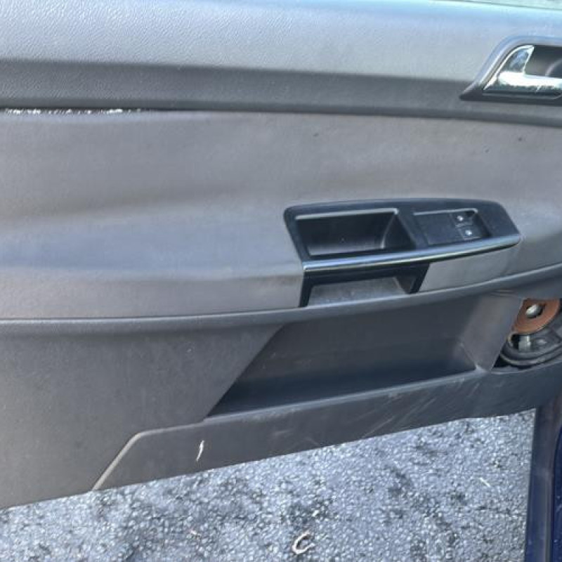 Feu arriere stop central VOLKSWAGEN POLO 4 Photo n°14