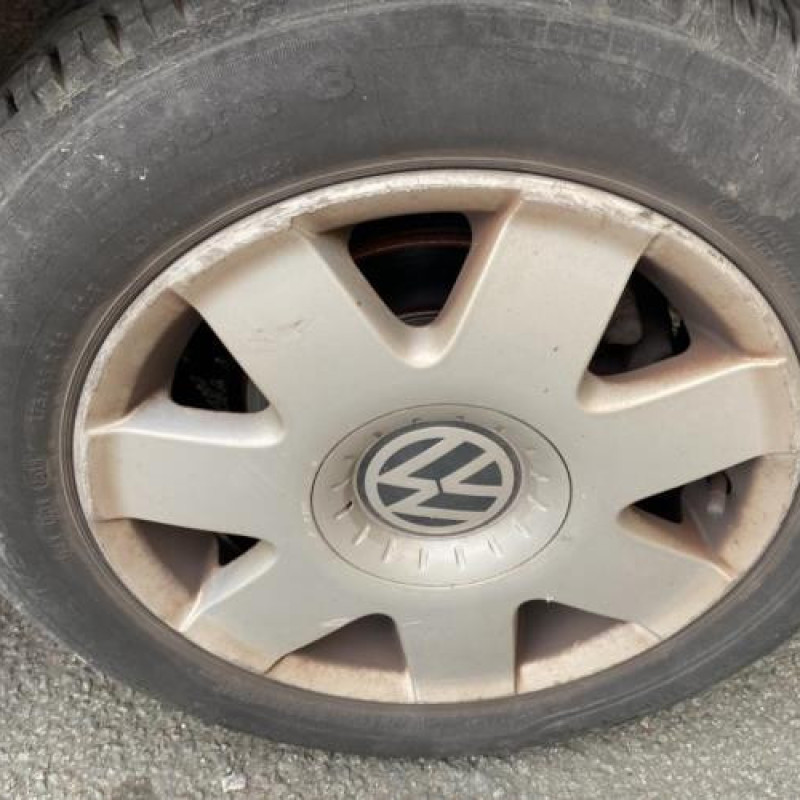 Feu arriere stop central VOLKSWAGEN POLO 4 Photo n°6