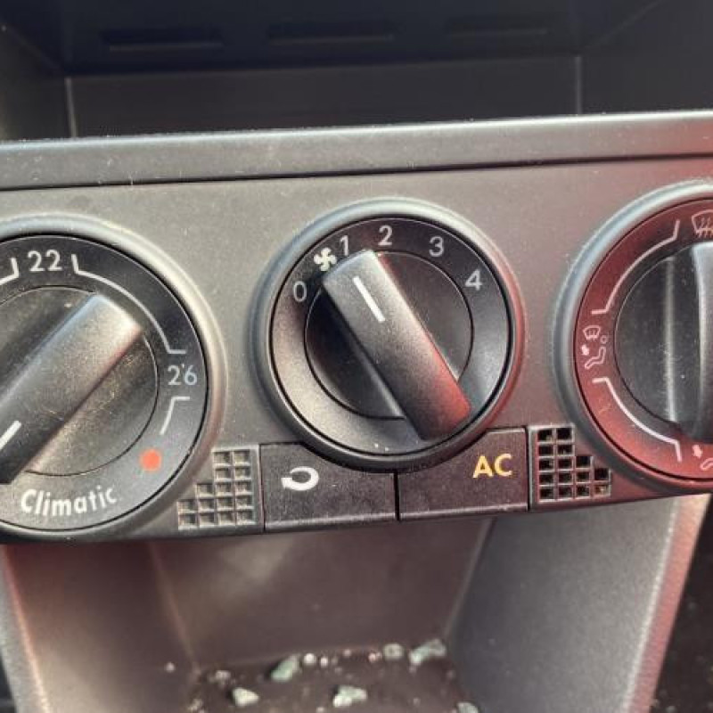 Feu arriere stop central VOLKSWAGEN POLO 4 Photo n°18