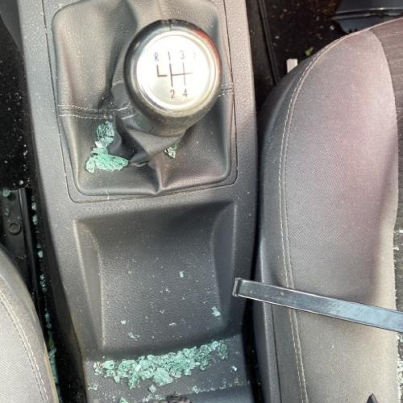 Feu arriere stop central VOLKSWAGEN POLO 4 Photo n°20